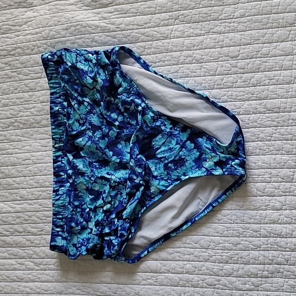 Two Piece Bikini - Picture 3 of 11